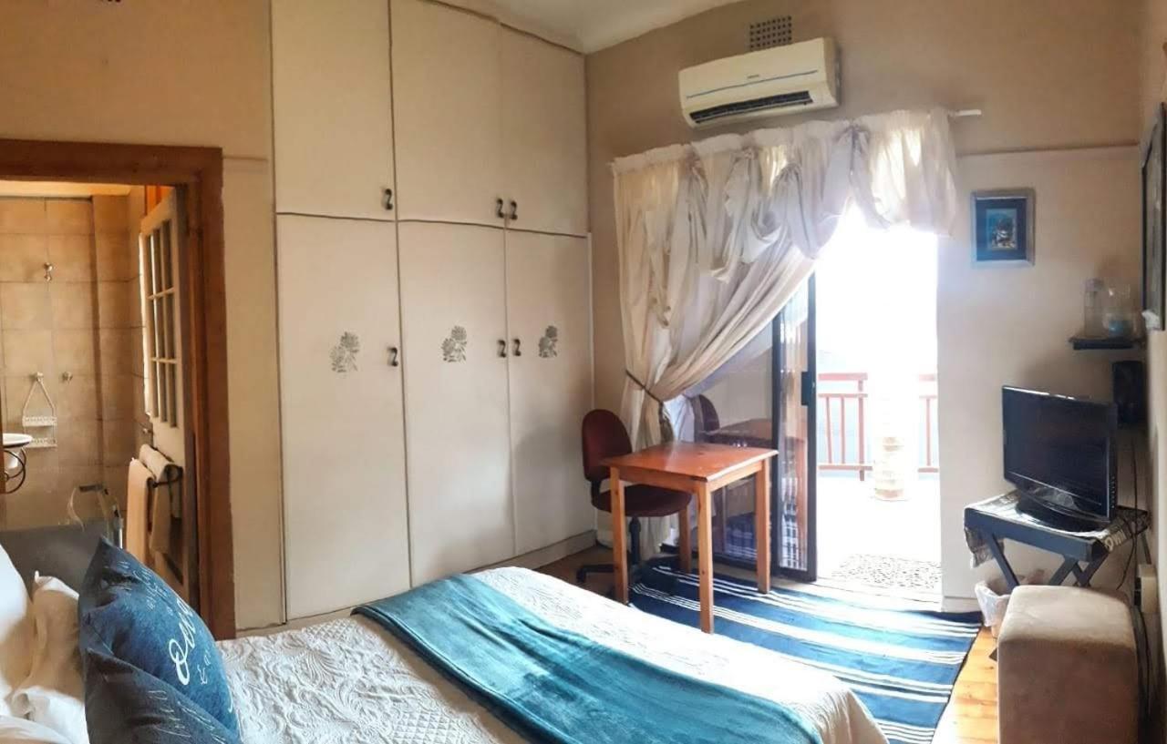 Bayview Guest House Amanzimtoti Buitenkant foto